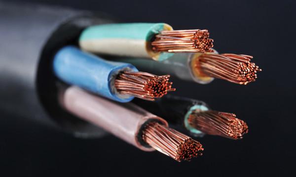 【俄罗斯专享会电缆】两根2.5平方电线拧在一起即是5平方电线吗？？？？？？？